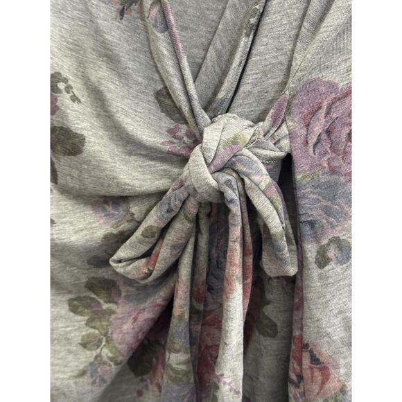 Jennie & Marlis Plus Size 3X Wrap Tie Top Bell Sleeve Gray Floral Knit Top #4014 - Picture 7 of 10